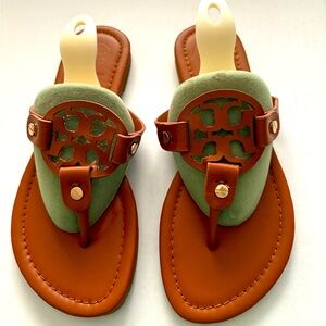 Saddle tan Tory Burch sandal